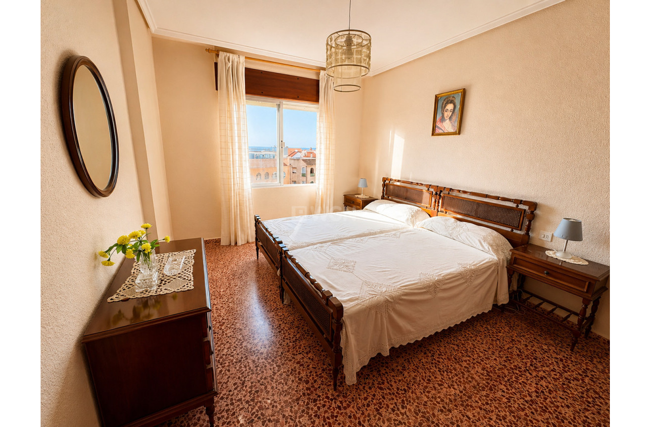 Odsprzedaż - Mieszkanie w bloku - Torrevieja - Costa Blanca