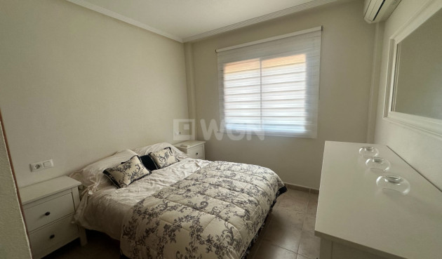 Odsprzedaż - Mieszkanie w bloku - Torrevieja - Costa Blanca