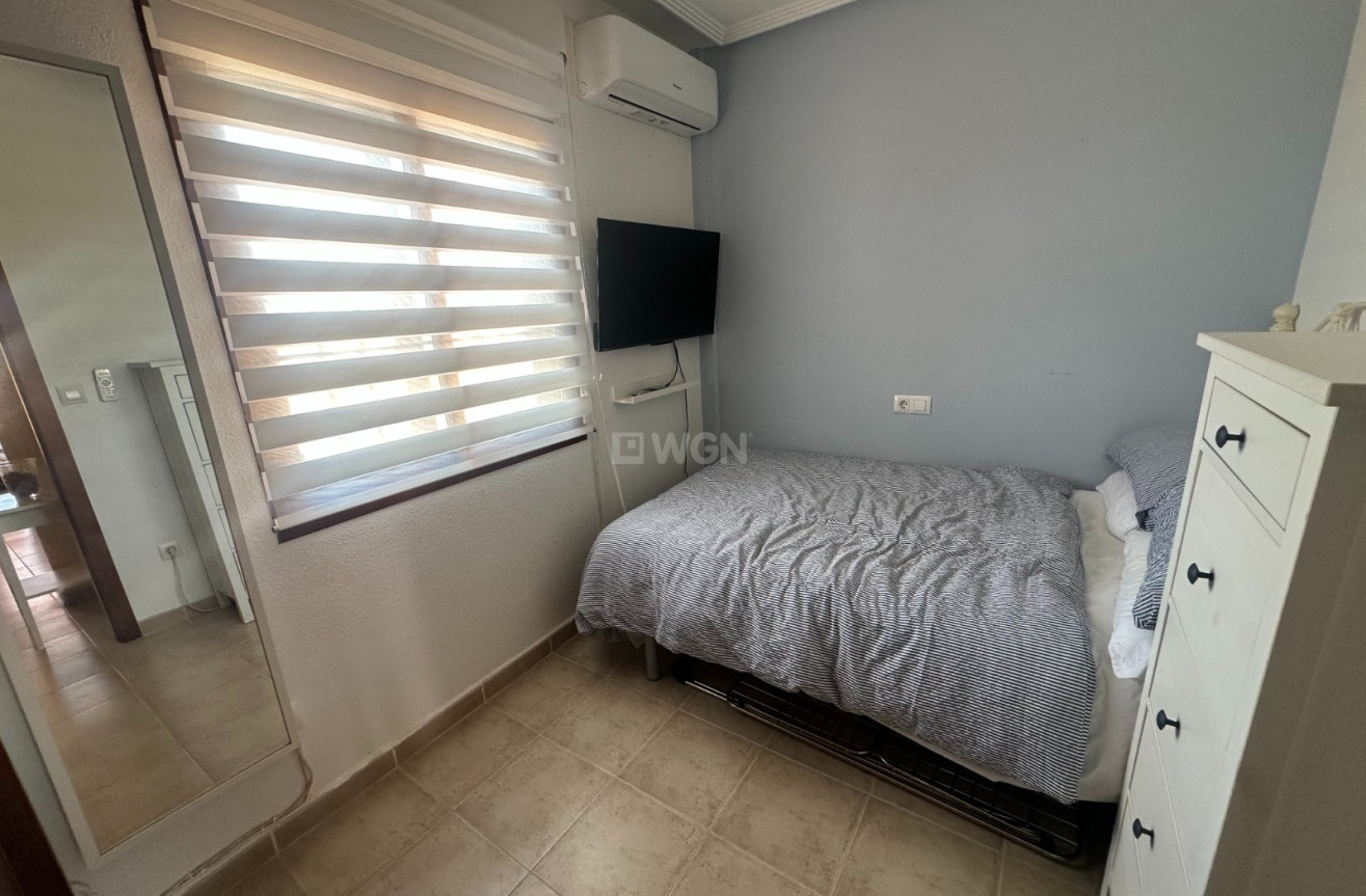 Odsprzedaż - Mieszkanie w bloku - Torrevieja - Costa Blanca