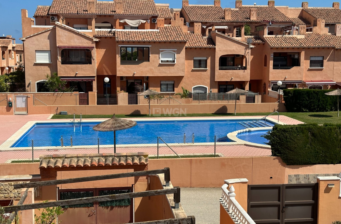 Odsprzedaż - Mieszkanie w bloku - Torrevieja - Costa Blanca