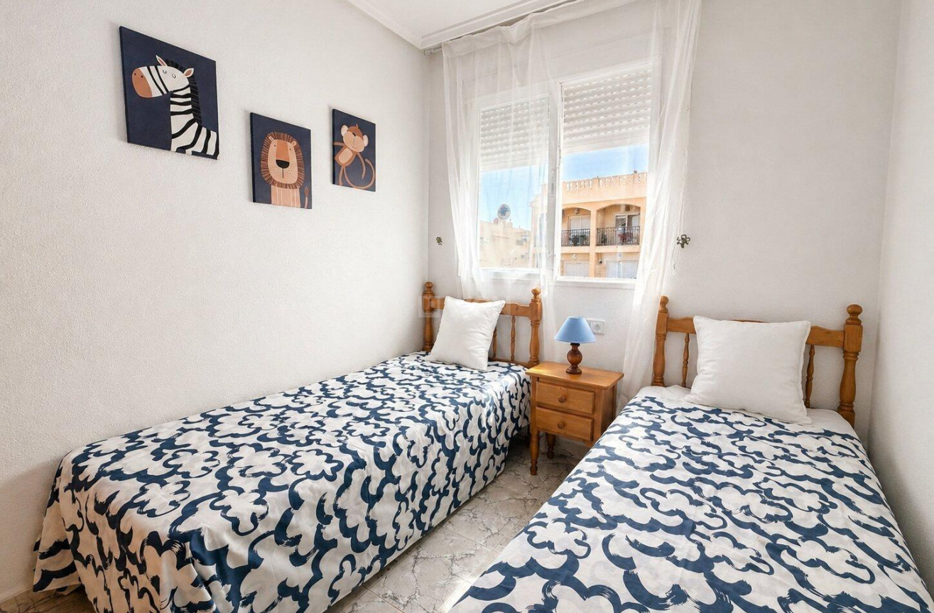 Odsprzedaż - Mieszkanie w bloku - Torrevieja - Habaneras