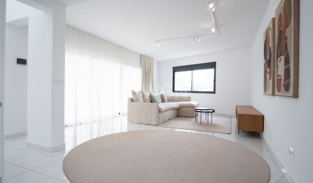 Odsprzedaż - Villa - Torrevieja - La Valeta