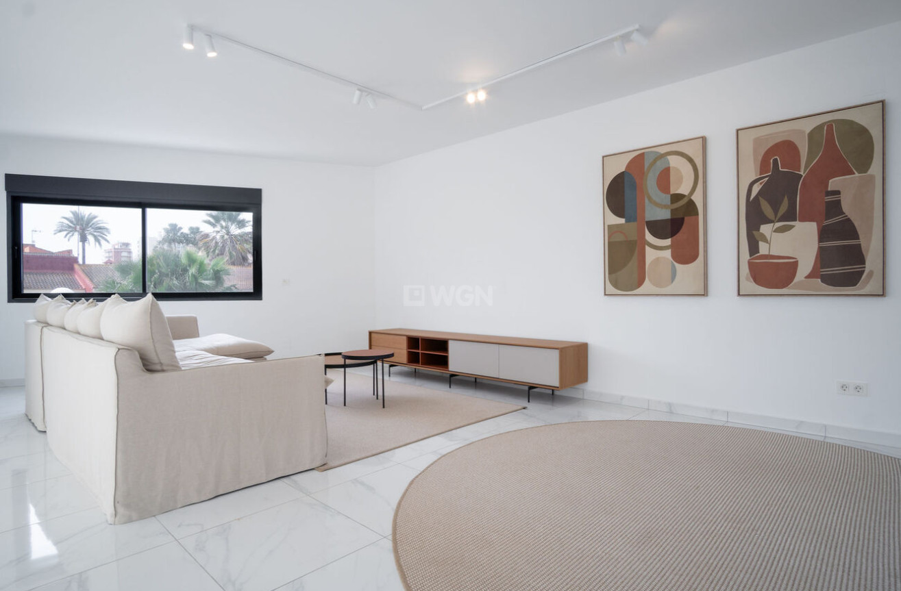 Odsprzedaż - Villa - Torrevieja - La Valeta