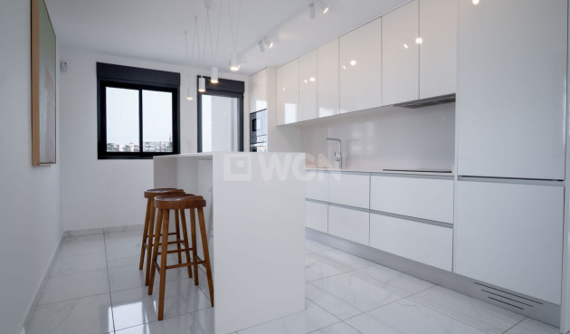 Odsprzedaż - Villa - Torrevieja - La Valeta