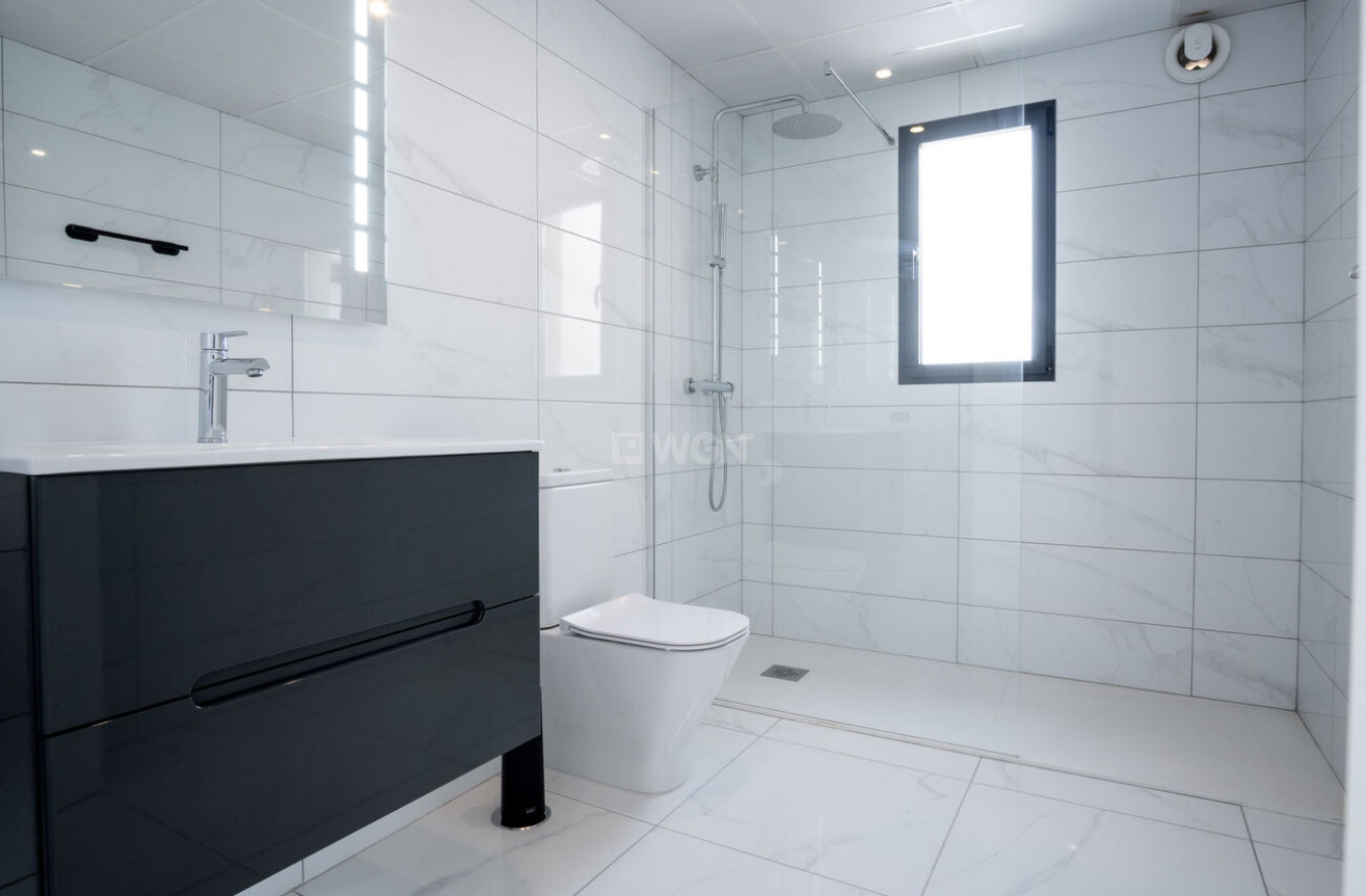 Odsprzedaż - Villa - Torrevieja - La Valeta
