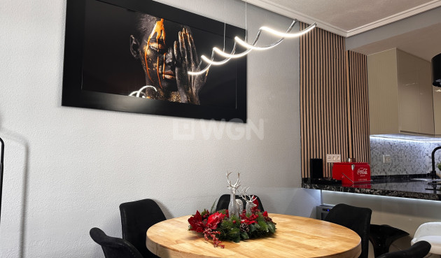 Odsprzedaż - Mieszkanie w bloku - Torrevieja - Costa Blanca