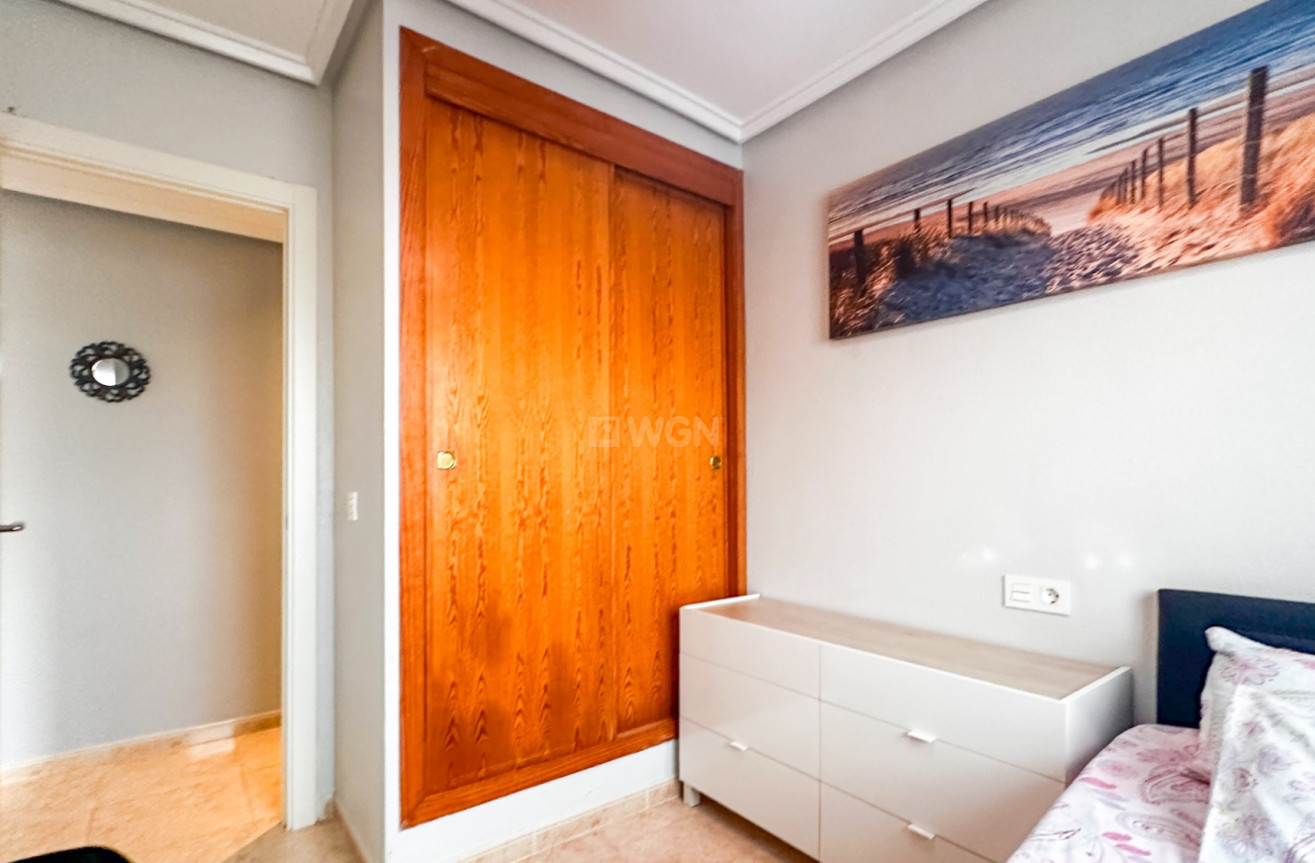 Odsprzedaż - Mieszkanie w bloku - Torrevieja - Costa Blanca