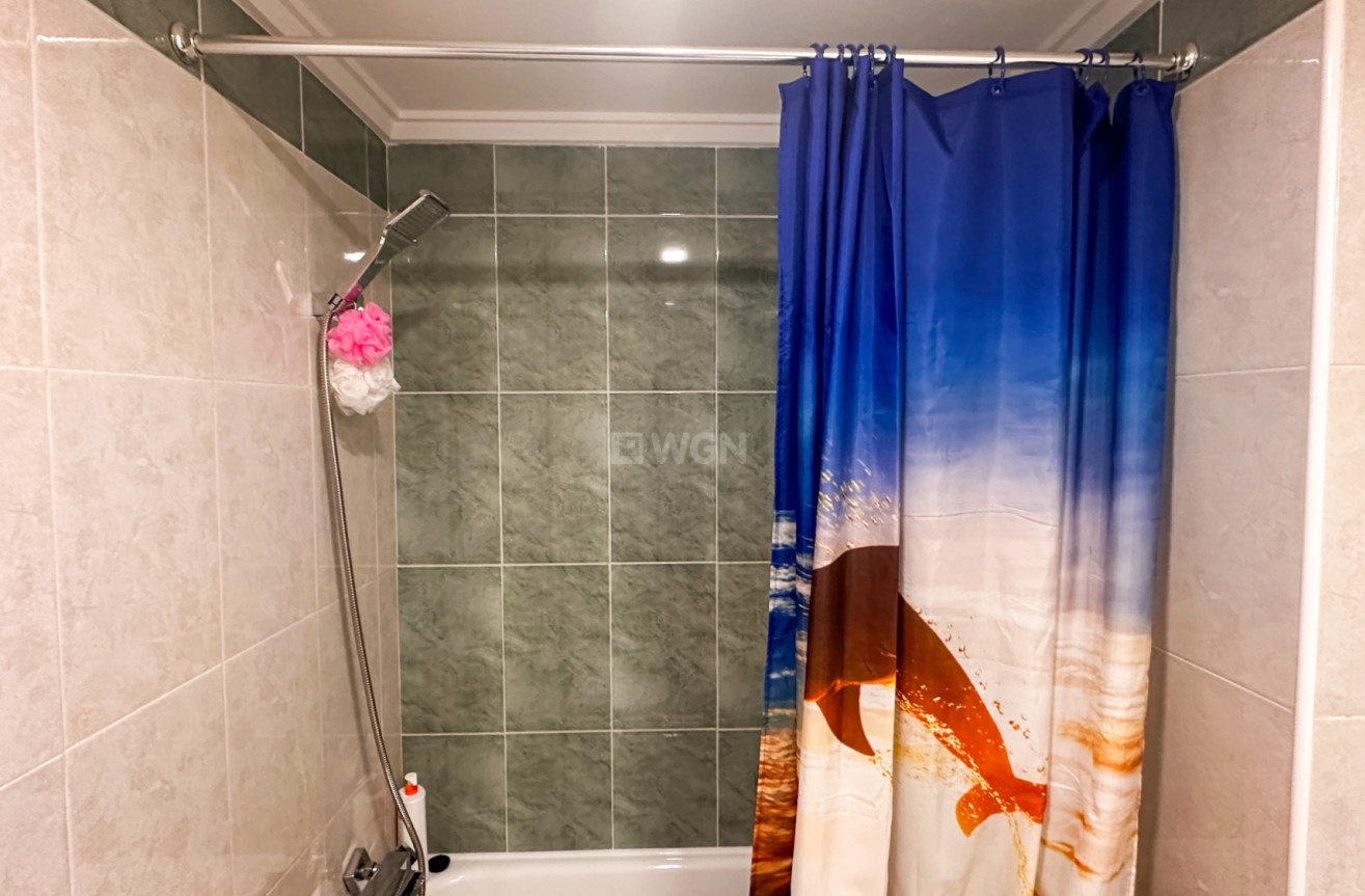 Odsprzedaż - Mieszkanie w bloku - Torrevieja - Costa Blanca