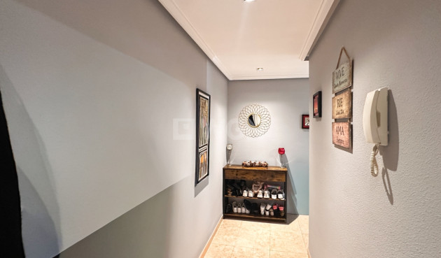 Odsprzedaż - Mieszkanie w bloku - Torrevieja - Costa Blanca