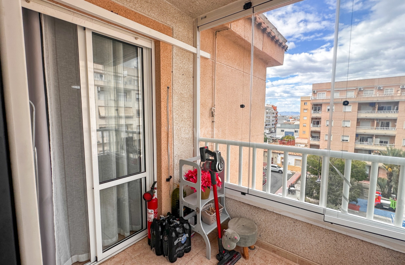 Odsprzedaż - Mieszkanie w bloku - Torrevieja - Costa Blanca