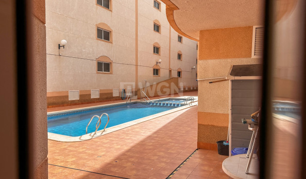 Odsprzedaż - Mieszkanie w bloku - Torrevieja - Costa Blanca