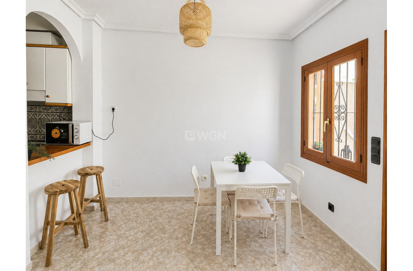 Odsprzedaż - Mieszkanie w bloku - Orihuela Costa - Costa Blanca