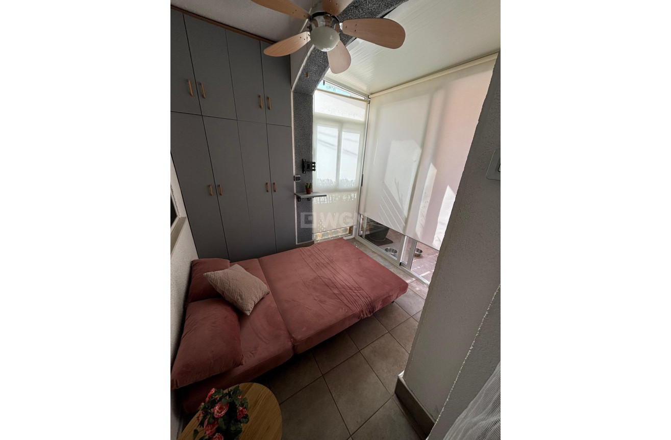 Odsprzedaż - Bungalow - Torrevieja - Los Balcones