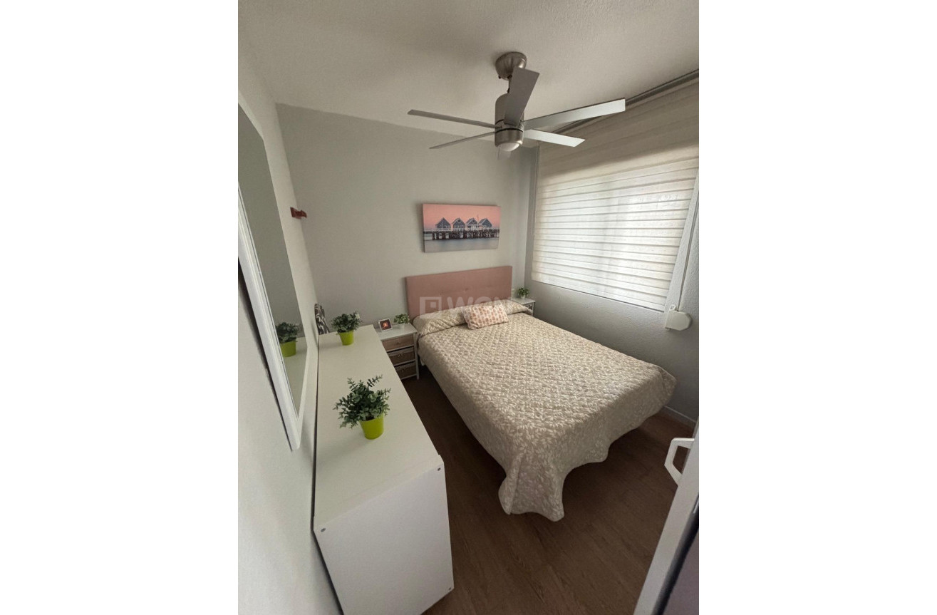 Odsprzedaż - Bungalow - Torrevieja - Los Balcones