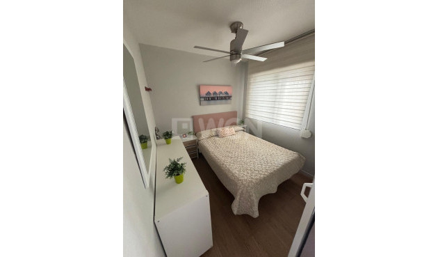 Odsprzedaż - Bungalow - Torrevieja - Los Balcones