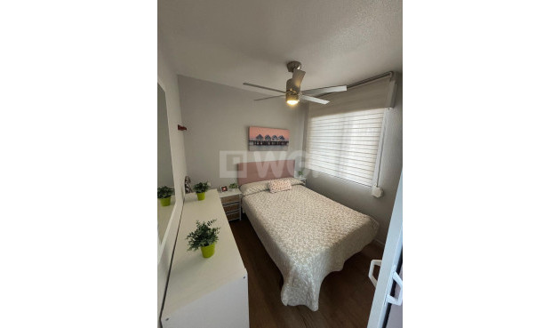 Odsprzedaż - Bungalow - Torrevieja - Los Balcones