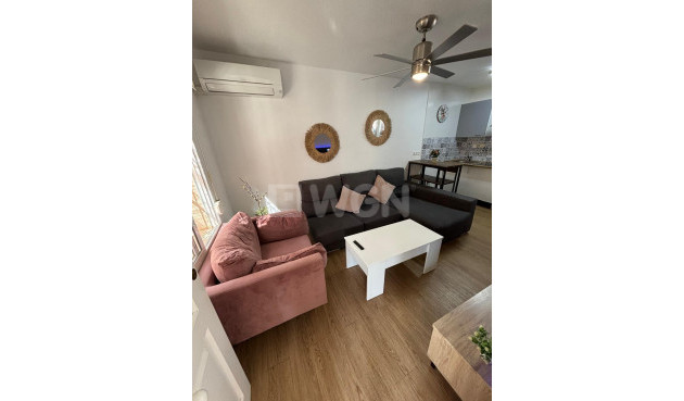 Odsprzedaż - Bungalow - Torrevieja - Los Balcones