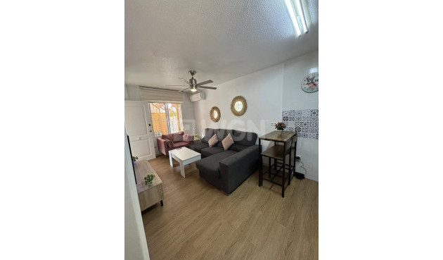 Odsprzedaż - Bungalow - Torrevieja - Los Balcones