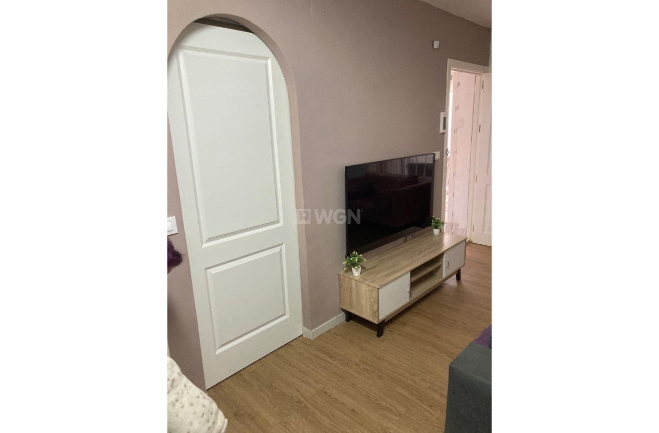 Odsprzedaż - Bungalow - Torrevieja - Los Balcones