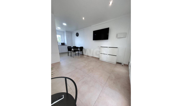 Odsprzedaż - Mieszkanie w bloku - Cabo Roig - Costa Blanca