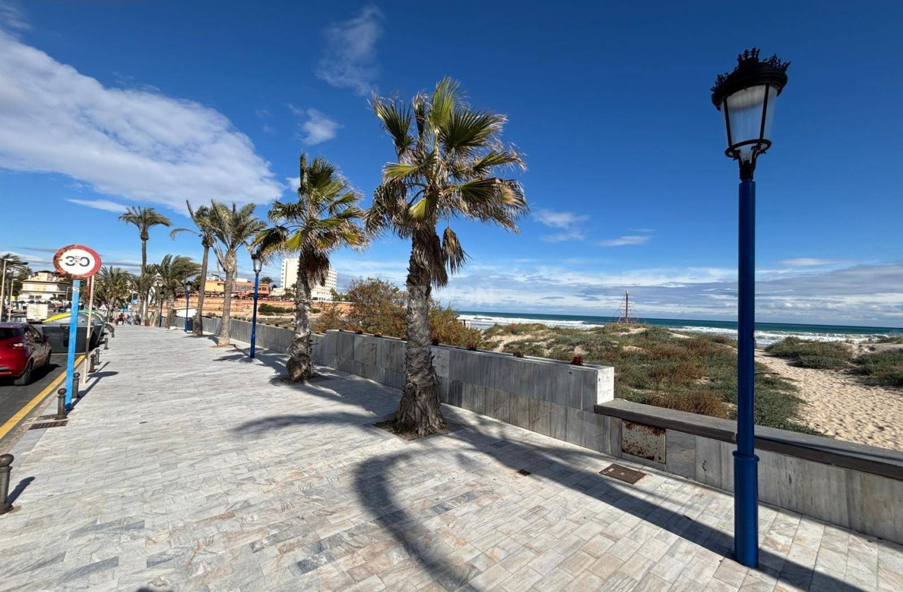 Odsprzedaż - Mieszkanie w bloku - Cabo Roig - Costa Blanca