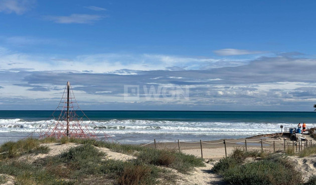Odsprzedaż - Mieszkanie w bloku - Cabo Roig - Costa Blanca