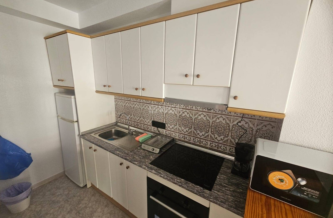 Odsprzedaż - Bungalow - Orihuela Costa - La Zenia