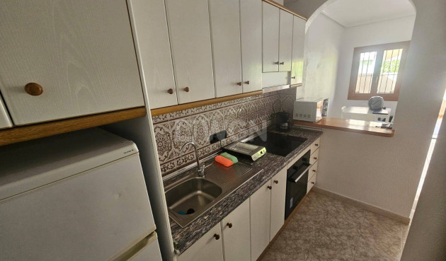 Odsprzedaż - Bungalow - Orihuela Costa - La Zenia