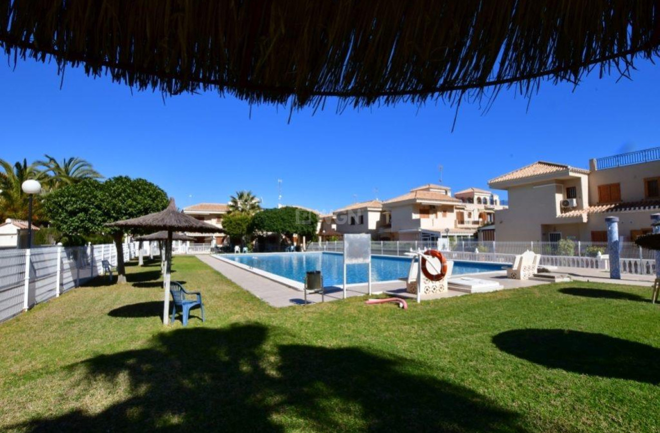 Odsprzedaż - Mieszkanie w bloku - Orihuela Costa - La Zenia