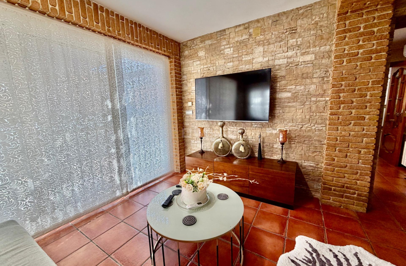 Odsprzedaż - Villa - Orihuela Costa - La Zenia