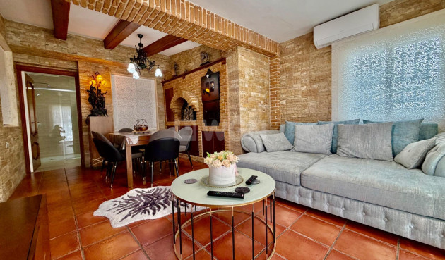 Odsprzedaż - Villa - Orihuela Costa - La Zenia