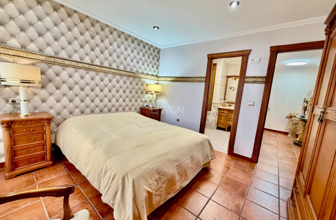 Odsprzedaż - Villa - Orihuela Costa - La Zenia