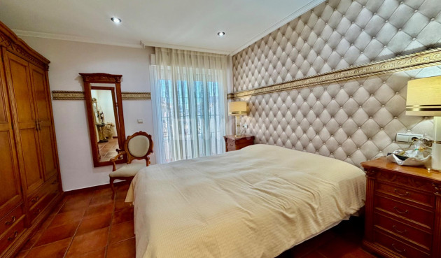 Odsprzedaż - Villa - Orihuela Costa - La Zenia