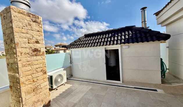 Odsprzedaż - Villa - Orihuela Costa - La Zenia