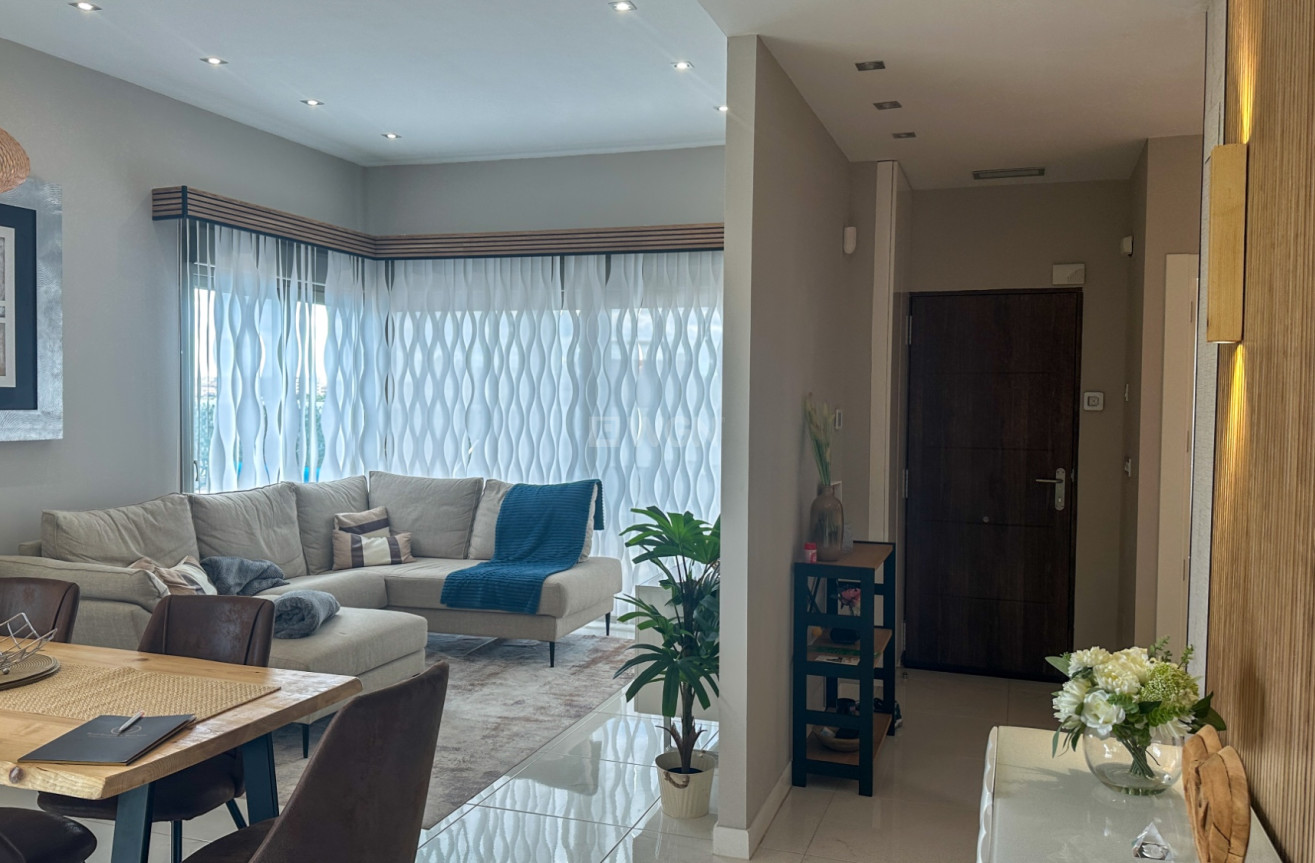 Odsprzedaż - Villa - Orihuela Costa - Costa Blanca