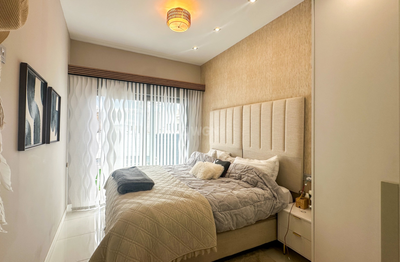 Odsprzedaż - Villa - Orihuela Costa - Costa Blanca