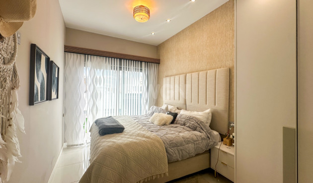Odsprzedaż - Villa - Orihuela Costa - Costa Blanca