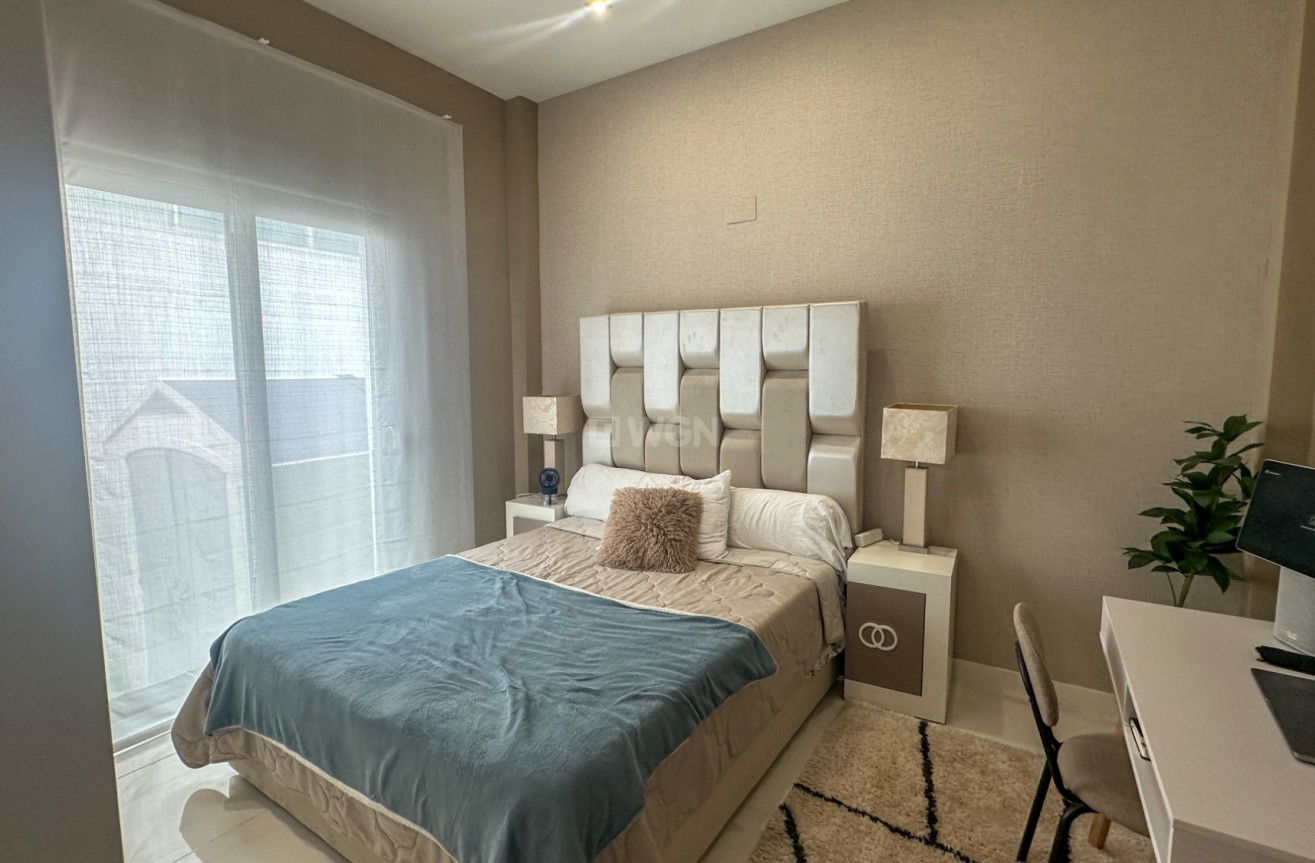 Odsprzedaż - Villa - Orihuela Costa - Costa Blanca