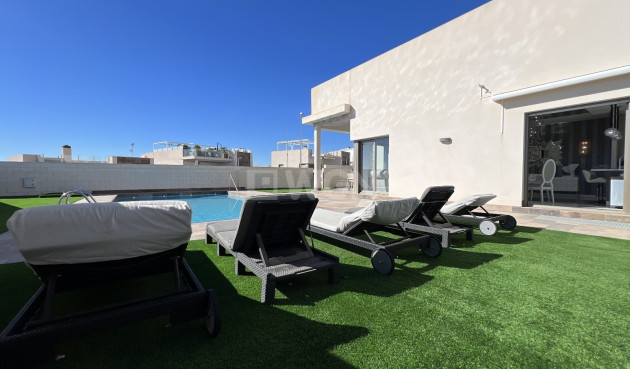 Odsprzedaż - Villa - Orihuela Costa - Costa Blanca