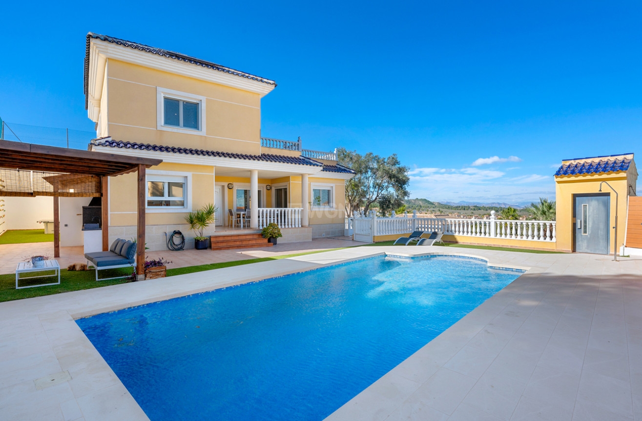 Odsprzedaż - Villa - Ciudad De Las Comunicaciones - Costa Blanca