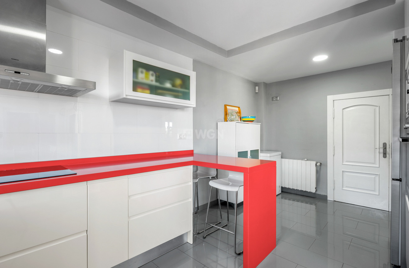 Odsprzedaż - Villa - Ciudad De Las Comunicaciones - Costa Blanca