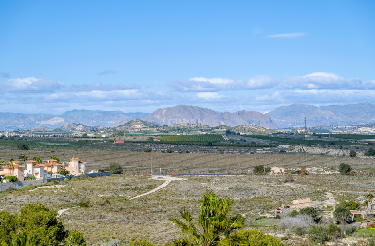 Odsprzedaż - Villa - Ciudad De Las Comunicaciones - Costa Blanca