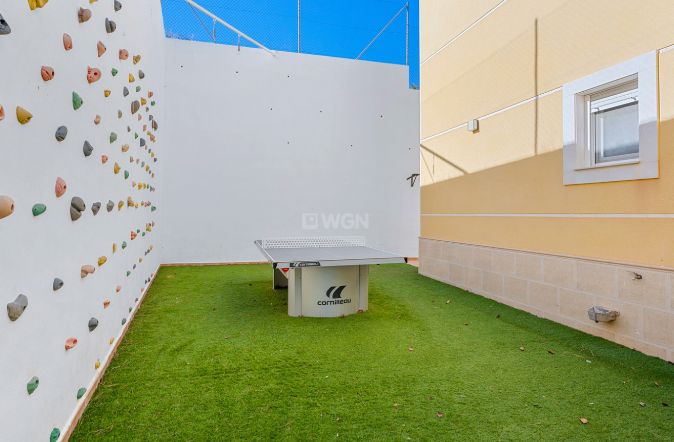 Odsprzedaż - Villa - Ciudad De Las Comunicaciones - Costa Blanca