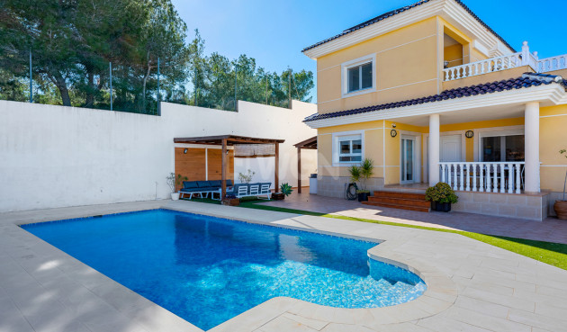 Odsprzedaż - Villa - Ciudad De Las Comunicaciones - Costa Blanca