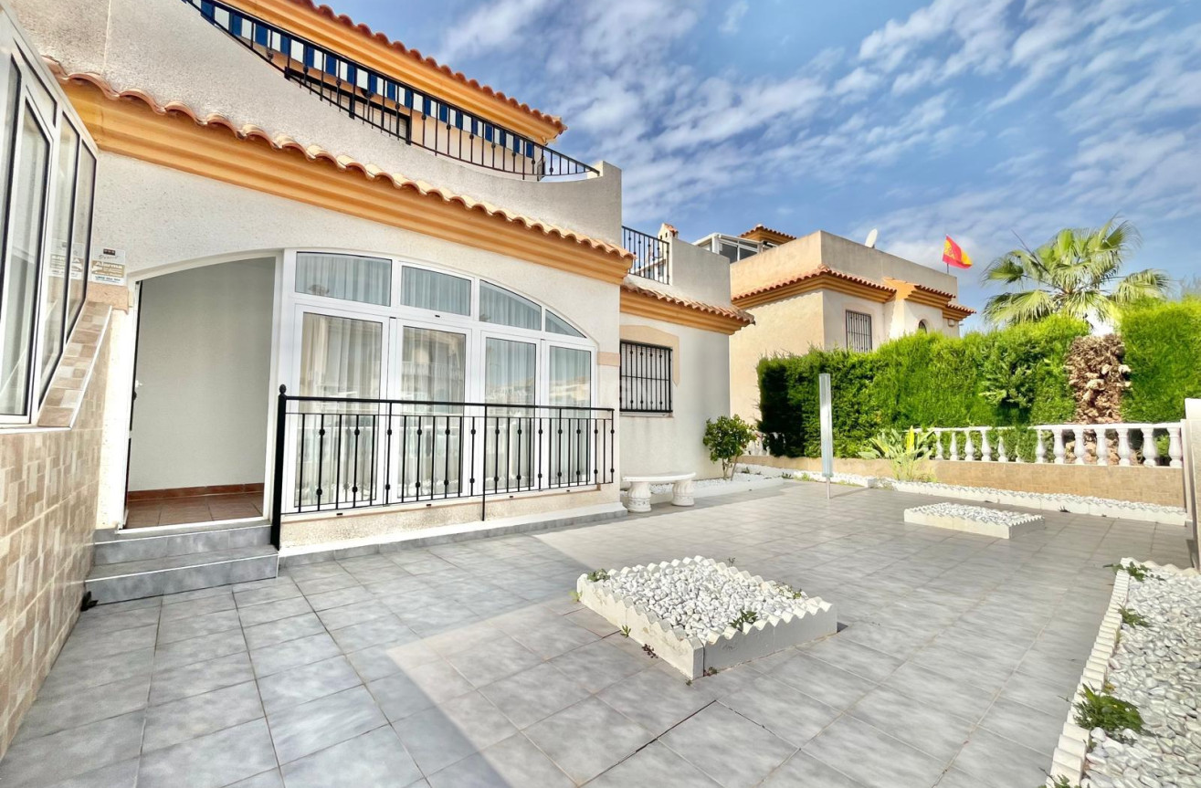 Odsprzedaż - Villa - Orihuela Costa - Playa Flamenca
