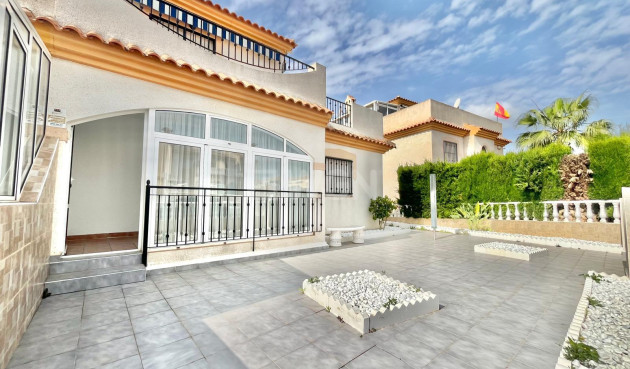 Odsprzedaż - Villa - Orihuela Costa - Playa Flamenca