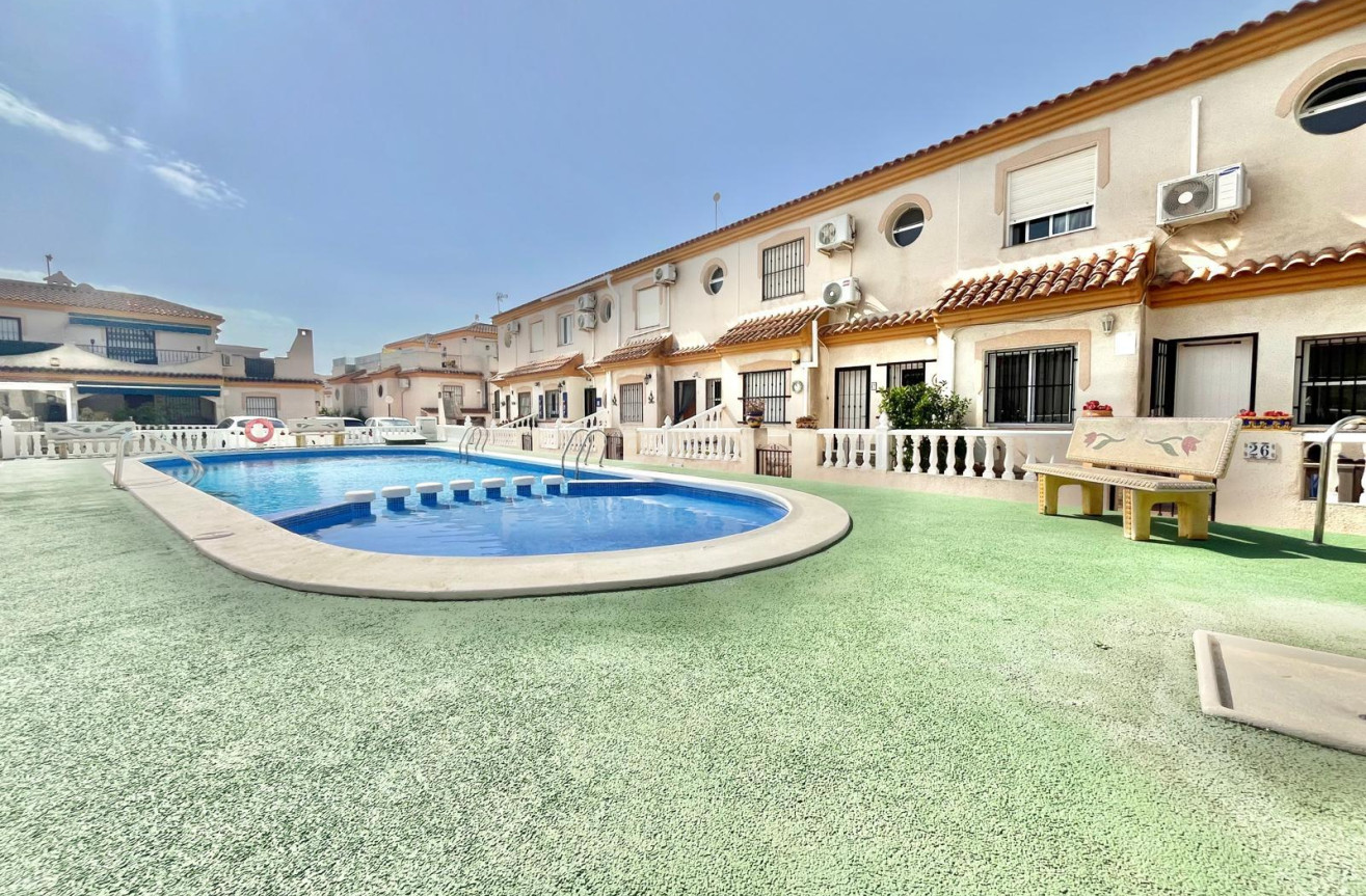 Odsprzedaż - Villa - Orihuela Costa - Playa Flamenca