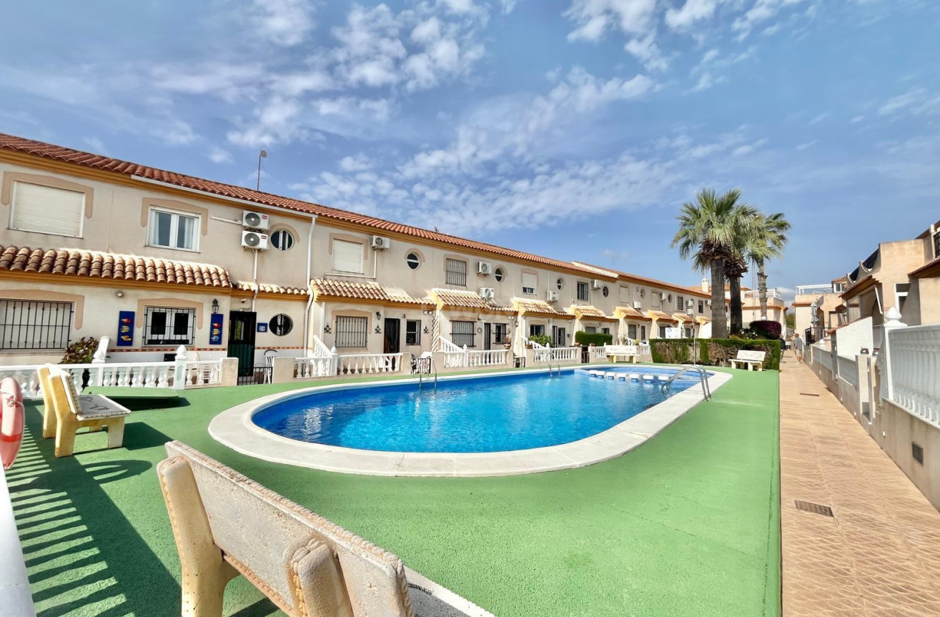 Odsprzedaż - Villa - Orihuela Costa - Playa Flamenca