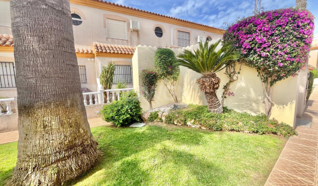 Odsprzedaż - Villa - Orihuela Costa - Playa Flamenca