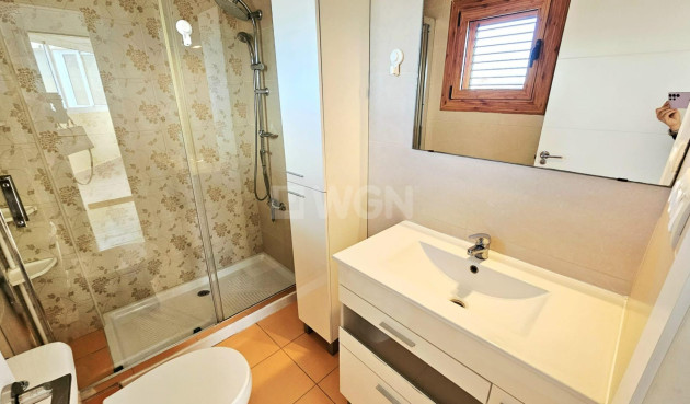 Odsprzedaż - Mieszkanie w bloku - Torrevieja - Nueva Torrevieja
